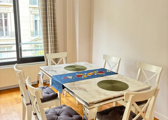 Room Iena Boissiere